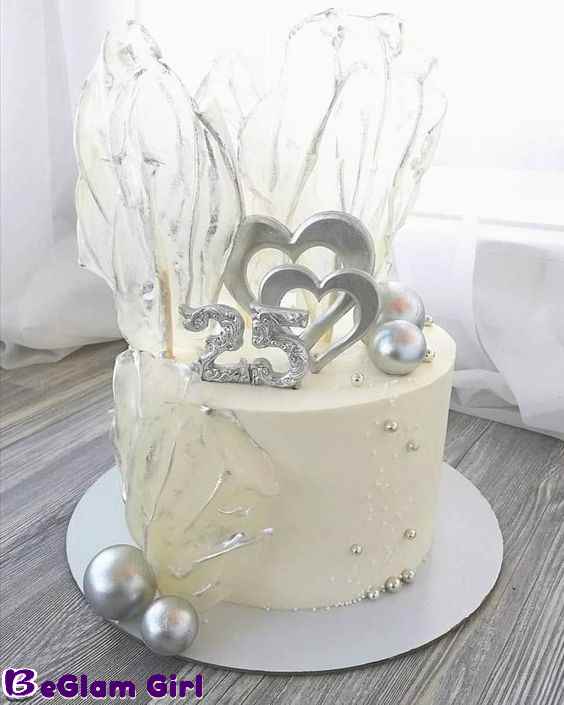 Popular Designs for 25th Anniversary Cakes